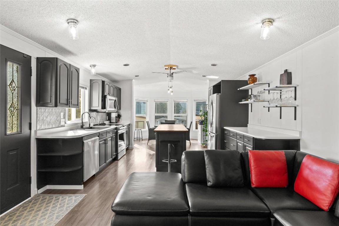 









1850


Shannon Lake

Road, 40,
West Kelowna,




BC
V4T 1L6

