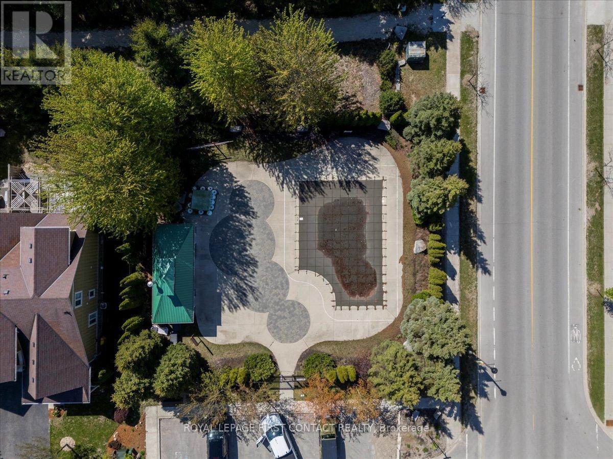 












8 NAUTICAL LANE

,
Wasaga Beach,




Ontario
L9Z0G1

