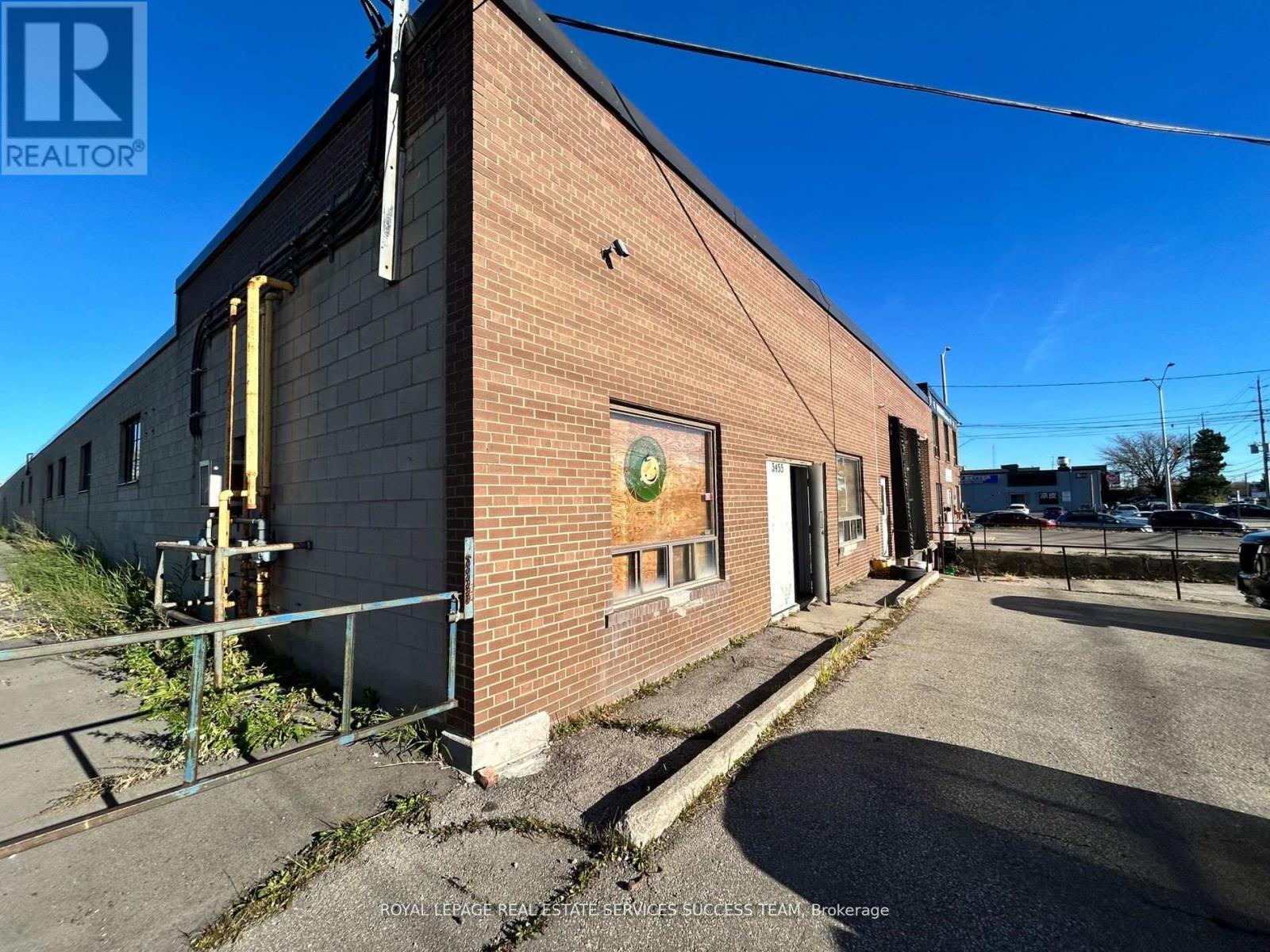 












3-6 - 3455 WOLFEDALE ROAD

,
Mississauga,




Ontario
L5C1V8

