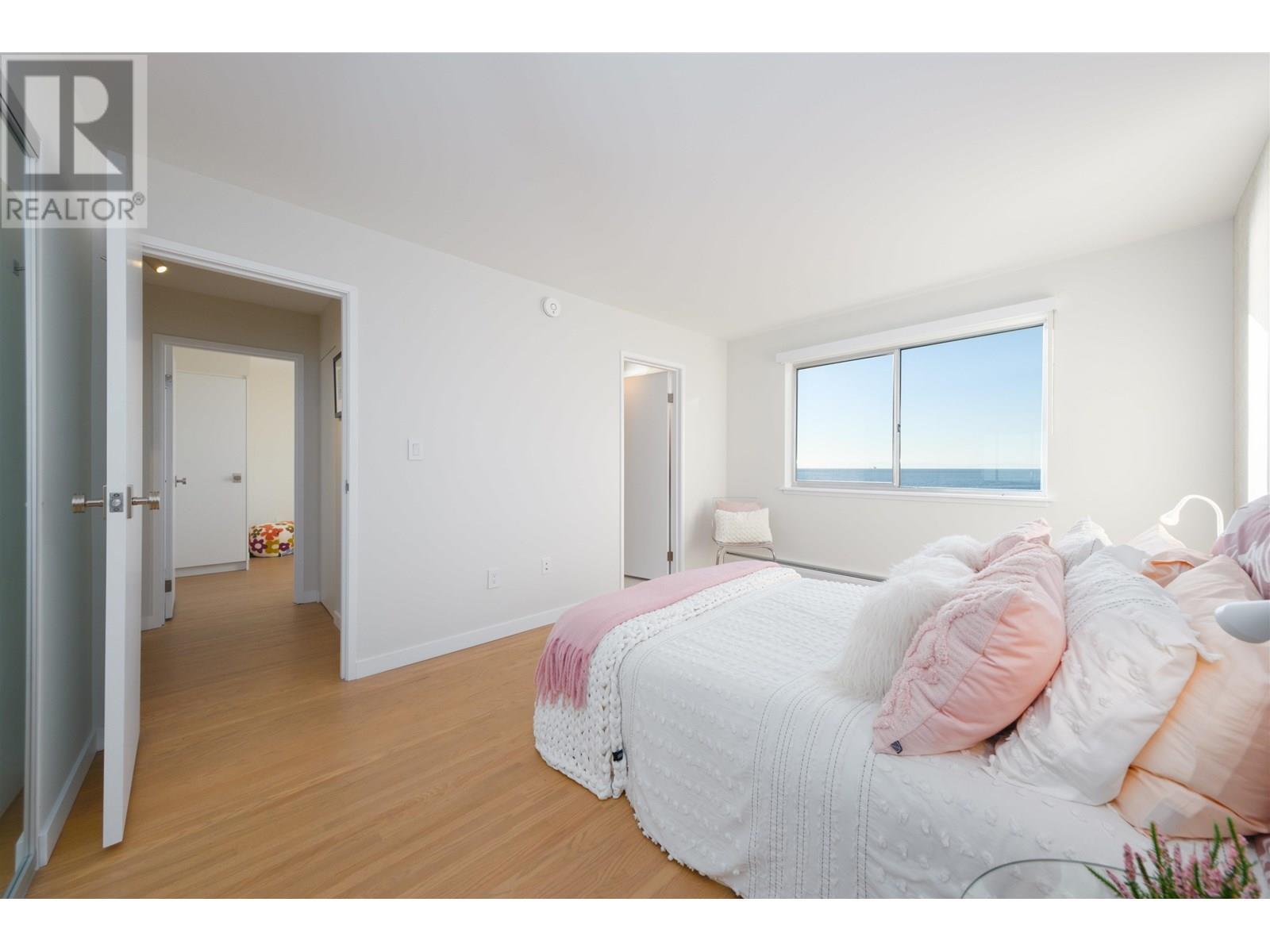 












102 2246 BELLEVUE AVENUE

,
West Vancouver,




British Columbia
V7V1C6


