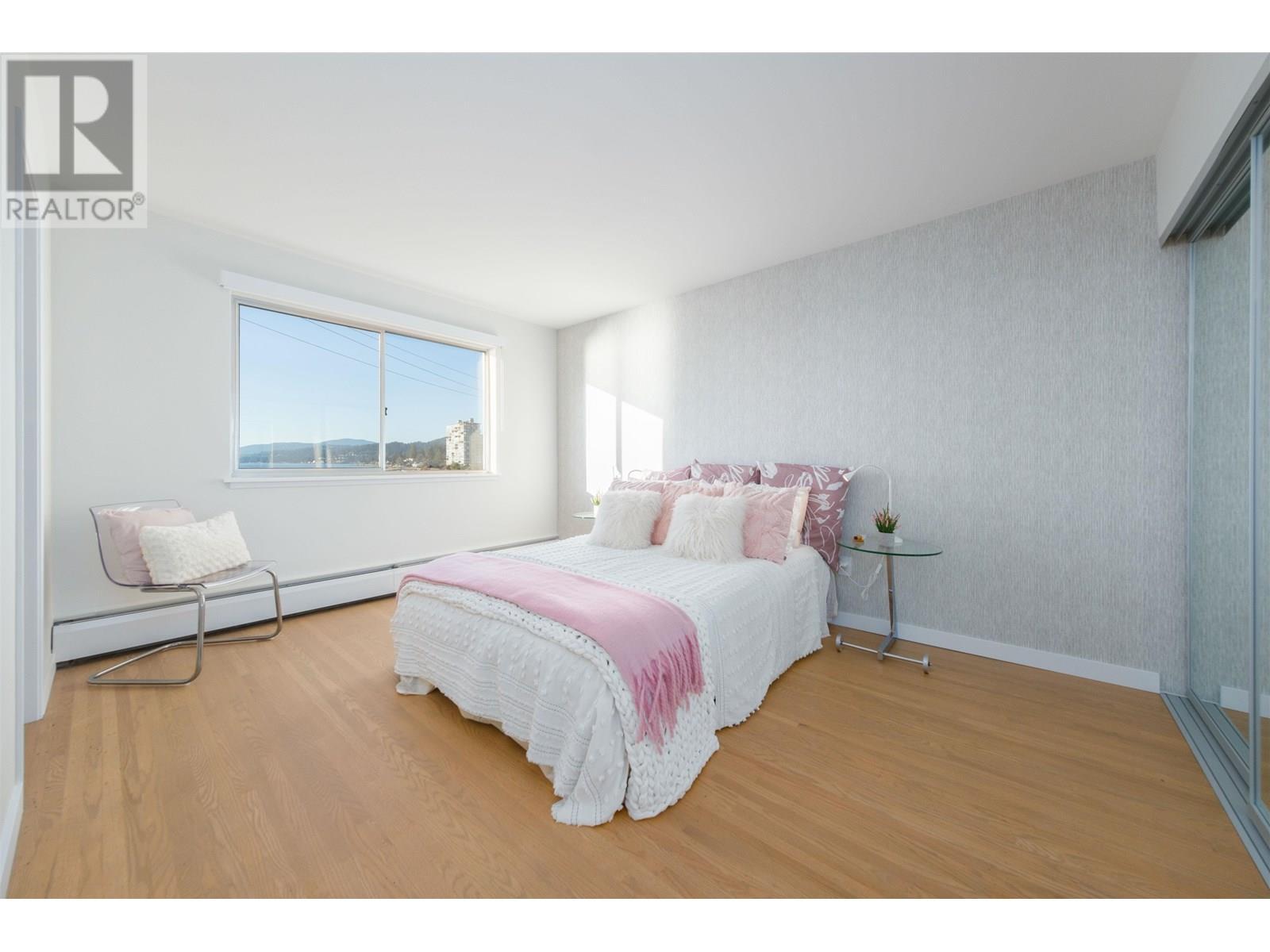 












102 2246 BELLEVUE AVENUE

,
West Vancouver,




British Columbia
V7V1C6

