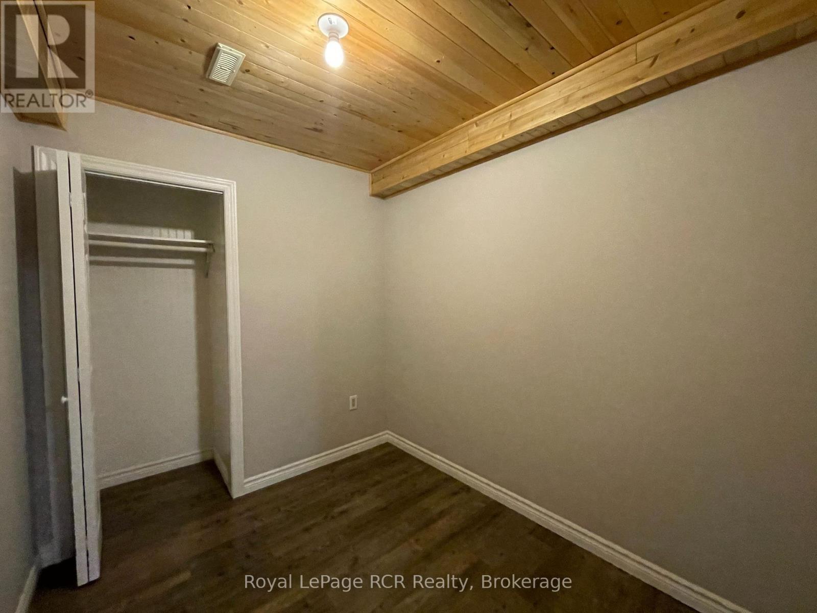 












BASEMENT - 77 SILVER BIRCH AVENUE

,
Wasaga Beach,




Ontario
L9Z1M2

