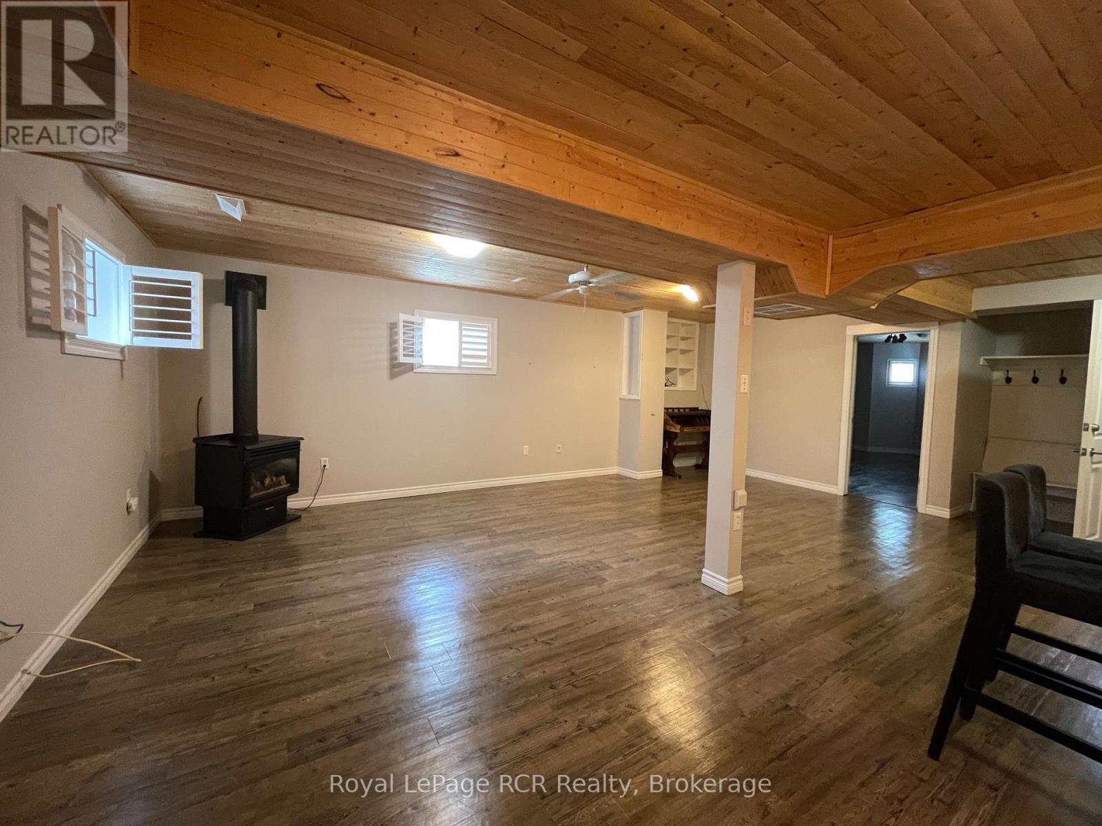 












BASEMENT - 77 SILVER BIRCH AVENUE

,
Wasaga Beach,




Ontario
L9Z1M2

