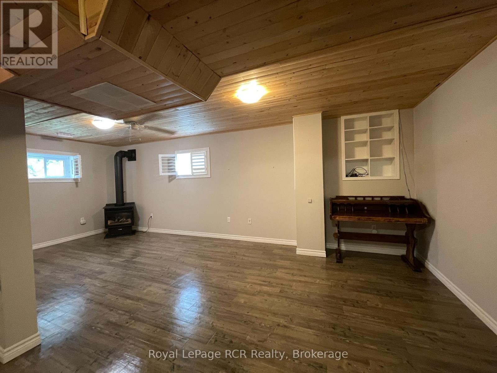 












BASEMENT - 77 SILVER BIRCH AVENUE

,
Wasaga Beach,




Ontario
L9Z1M2

