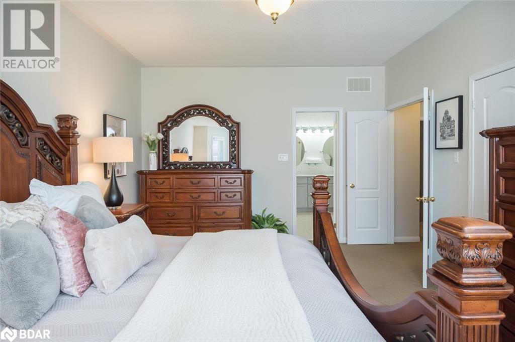 












1022 DONNELLY Street

,
Milton,




Ontario
L9T0A2

