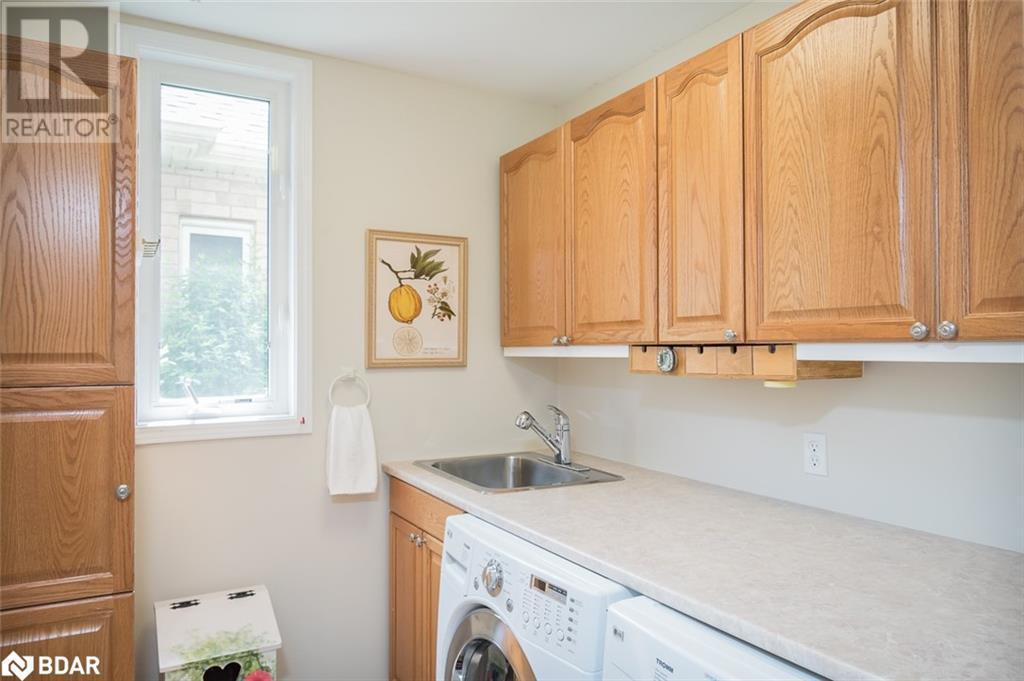 












1022 DONNELLY Street

,
Milton,




Ontario
L9T0A2

