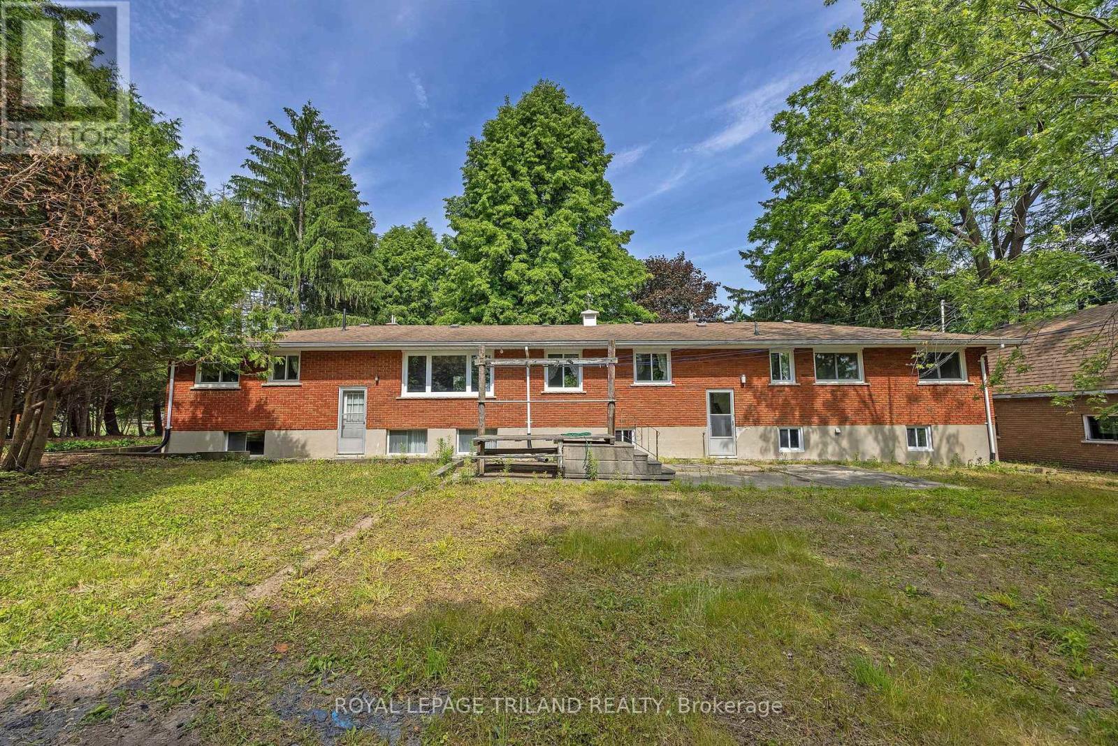 












39339 BUSH LINE

,
St. Thomas,







Ontario
N5P3S9

