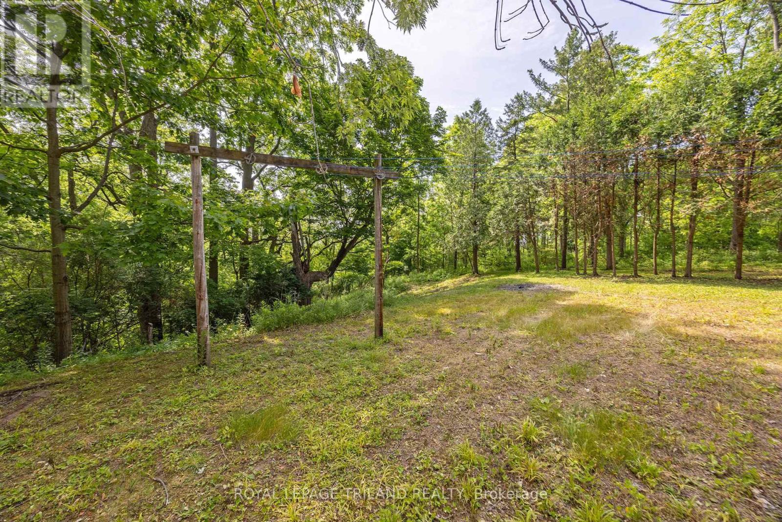 












39339 BUSH LINE

,
St. Thomas,







Ontario
N5P3S9

