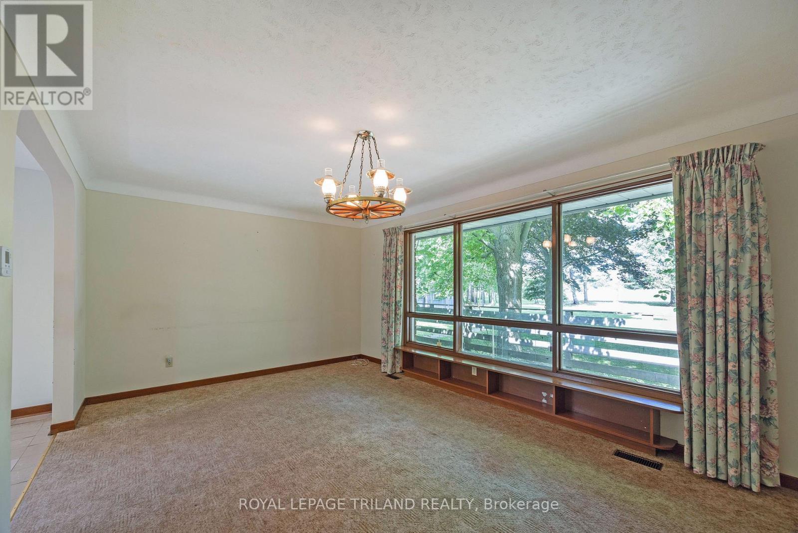 












39339 BUSH LINE

,
St. Thomas,







Ontario
N5P3S9

