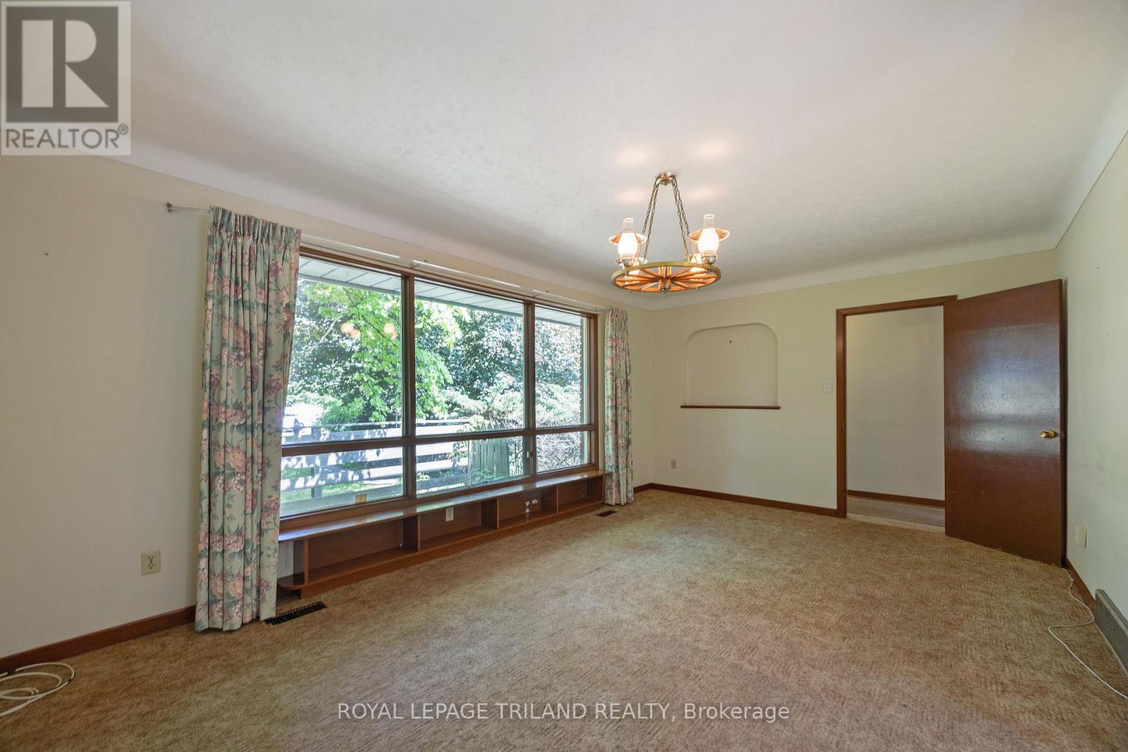 












39339 BUSH LINE

,
St. Thomas,







Ontario
N5P3S9

