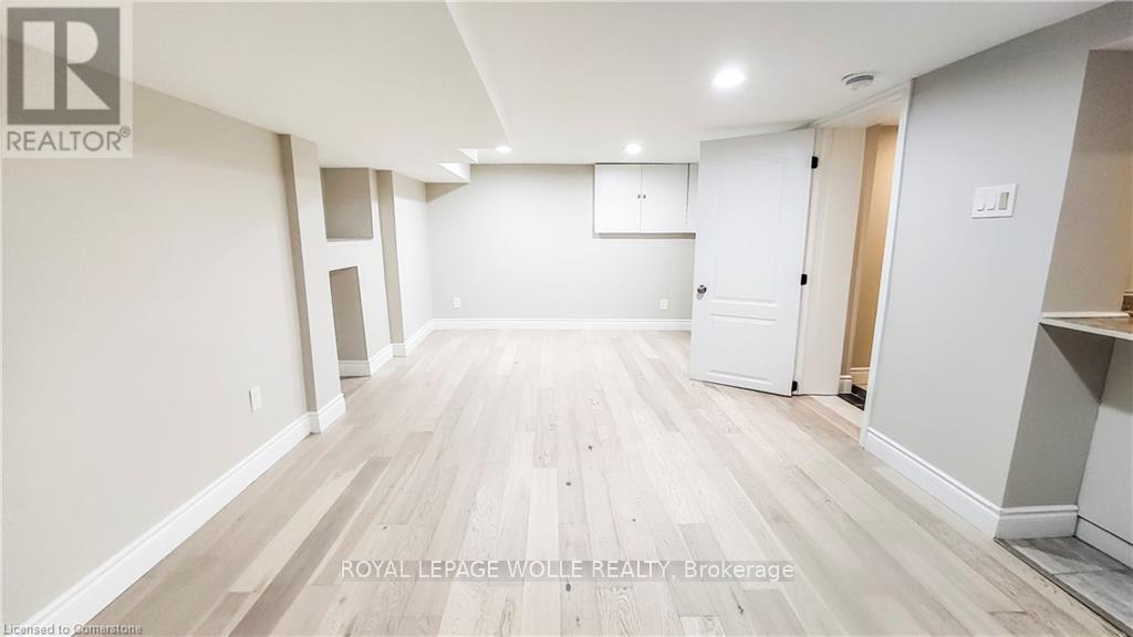












1 - 1546 KING STREET E

,
Kitchener,




Ontario
N2G2P1

