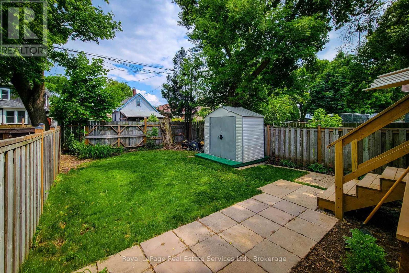 












116 GARSIDE AVENUE N

,
Hamilton (Homeside),




Ontario
L8H4W3

