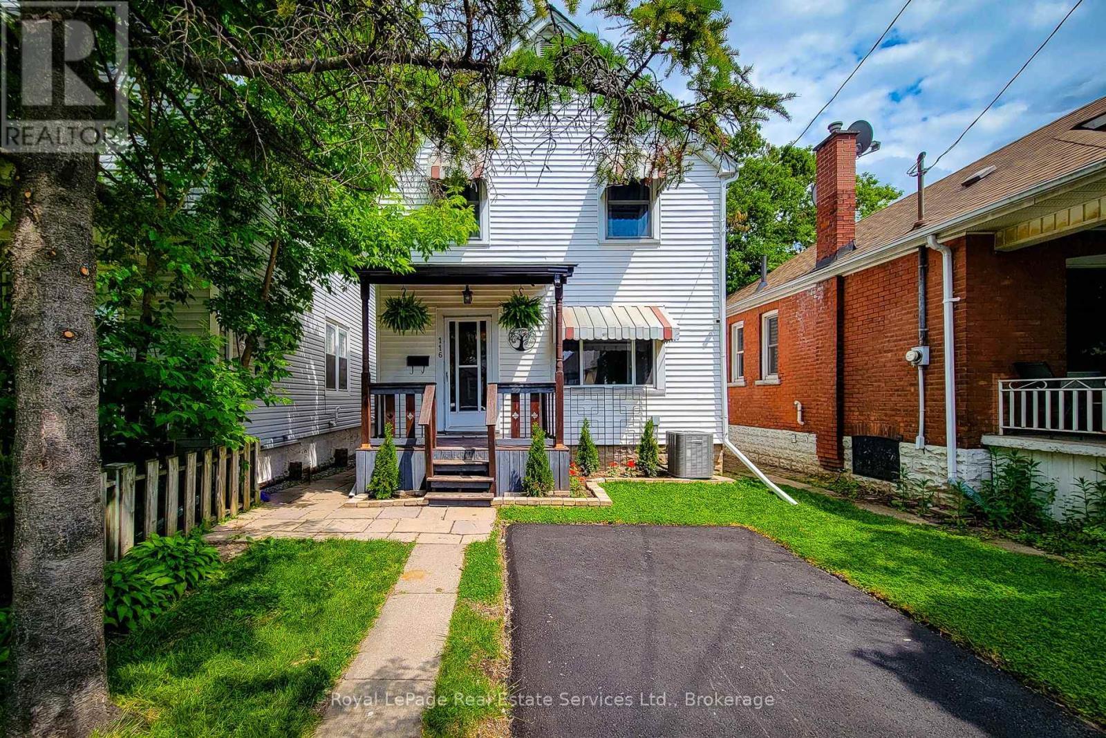 












116 GARSIDE AVENUE N

,
Hamilton (Homeside),




Ontario
L8H4W3


