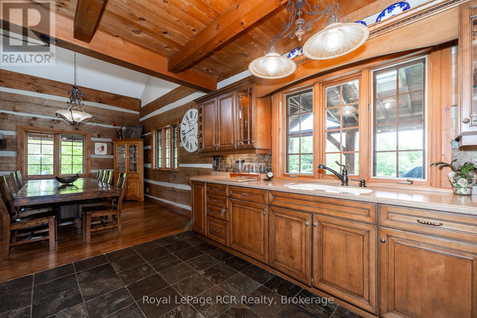 












552691 GREY RD 23

,
Southgate,




Ontario
N0G2A0

