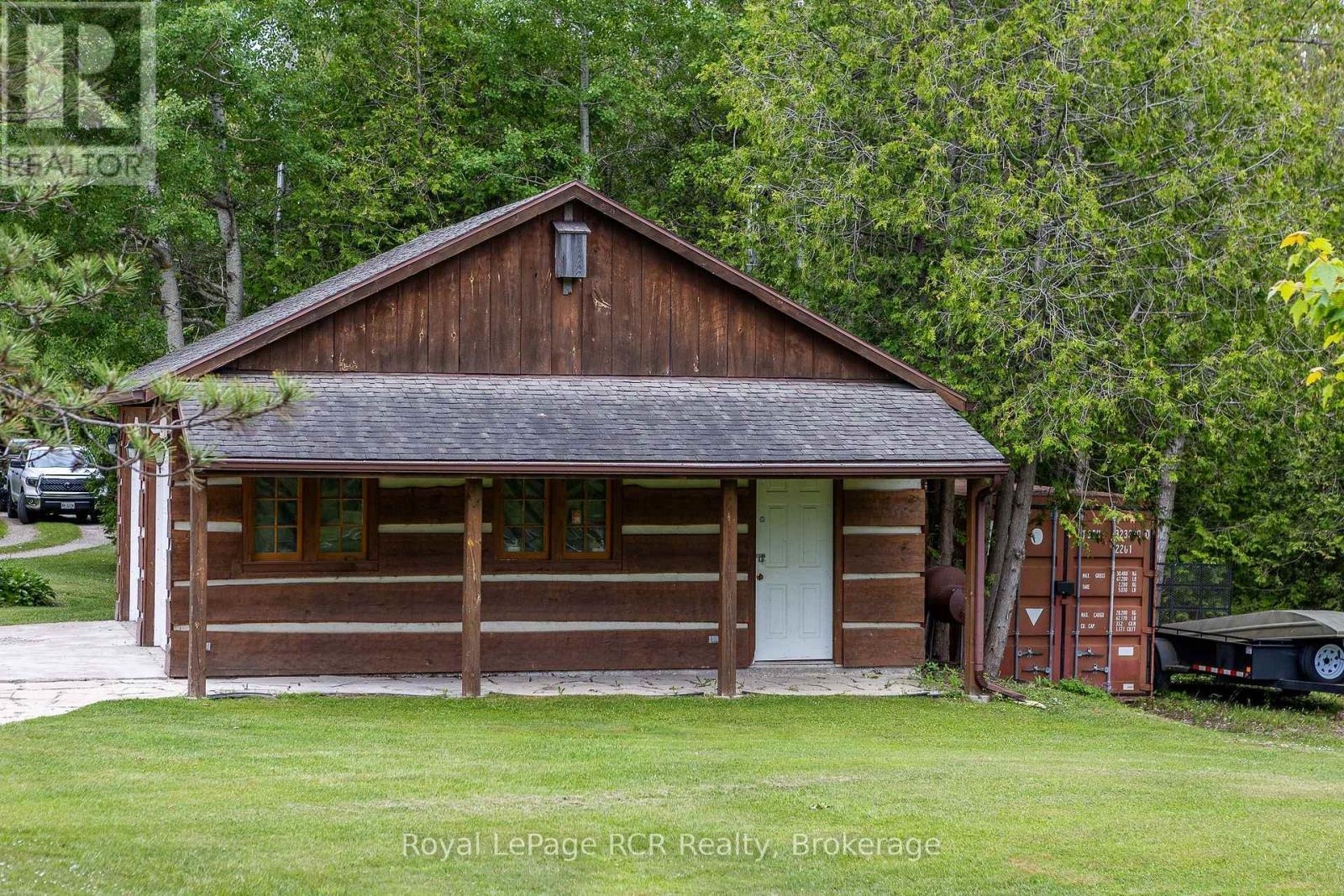 












552691 GREY RD 23

,
Southgate,




Ontario
N0G2A0

