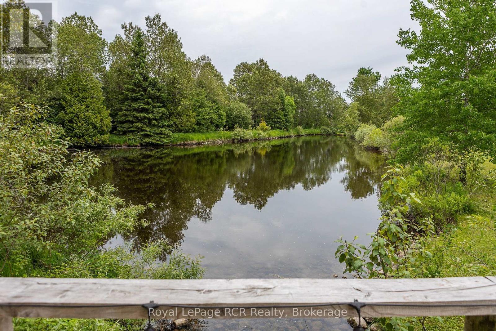 












552691 GREY RD 23

,
Southgate,




Ontario
N0G2A0

