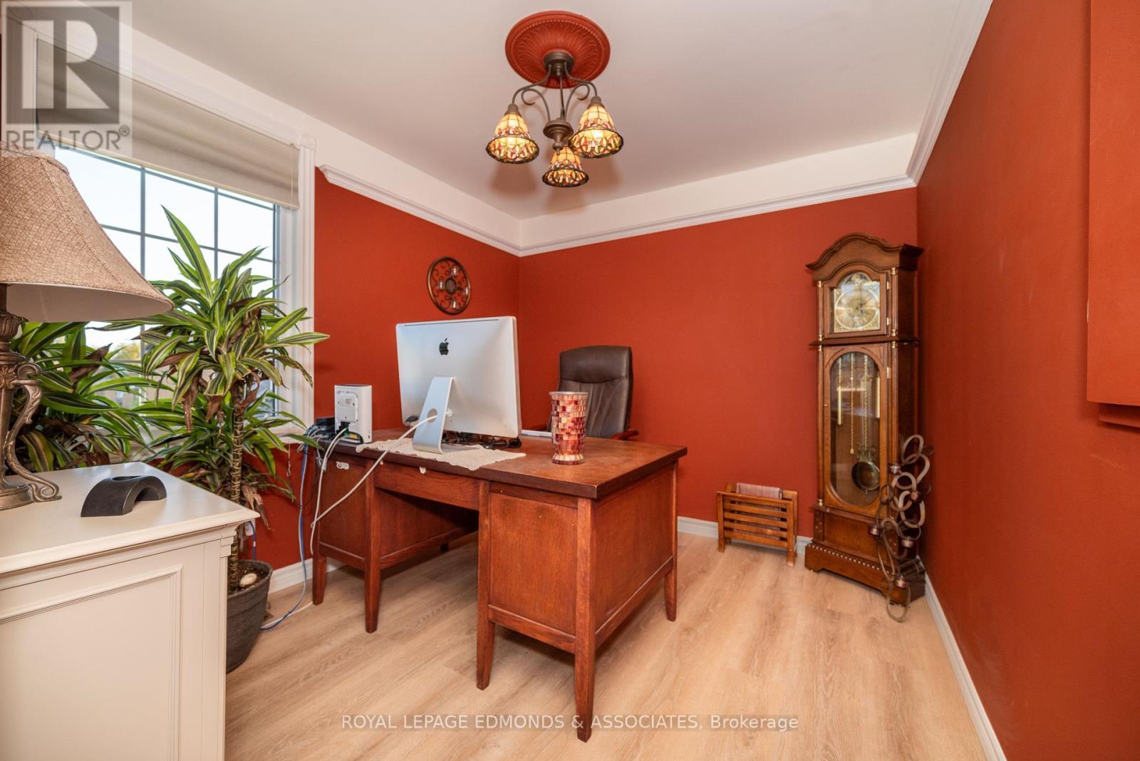 












1315 BLAKELY CRESCENT W

,
Pembroke,




Ontario
K8A6Z9

