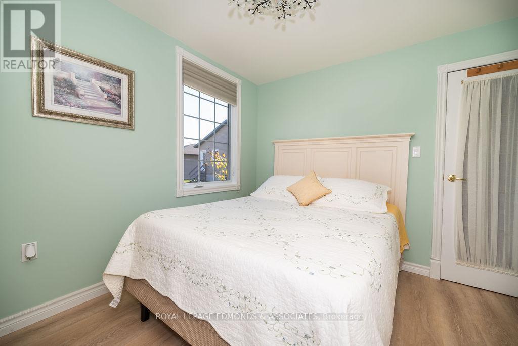 












1315 BLAKELY CRESCENT W

,
Pembroke,




Ontario
K8A6Z9

