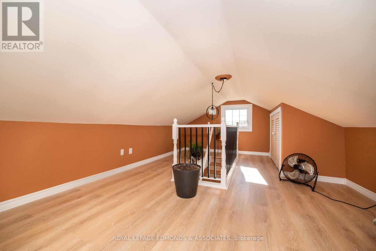 












1315 BLAKELY CRESCENT W

,
Pembroke,




Ontario
K8A6Z9

