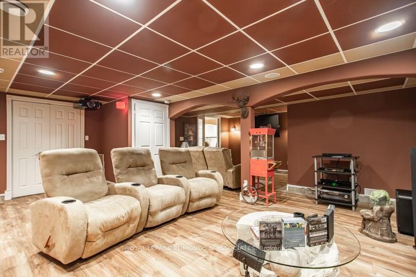 












1315 BLAKELY CRESCENT W

,
Pembroke,




Ontario
K8A6Z9

