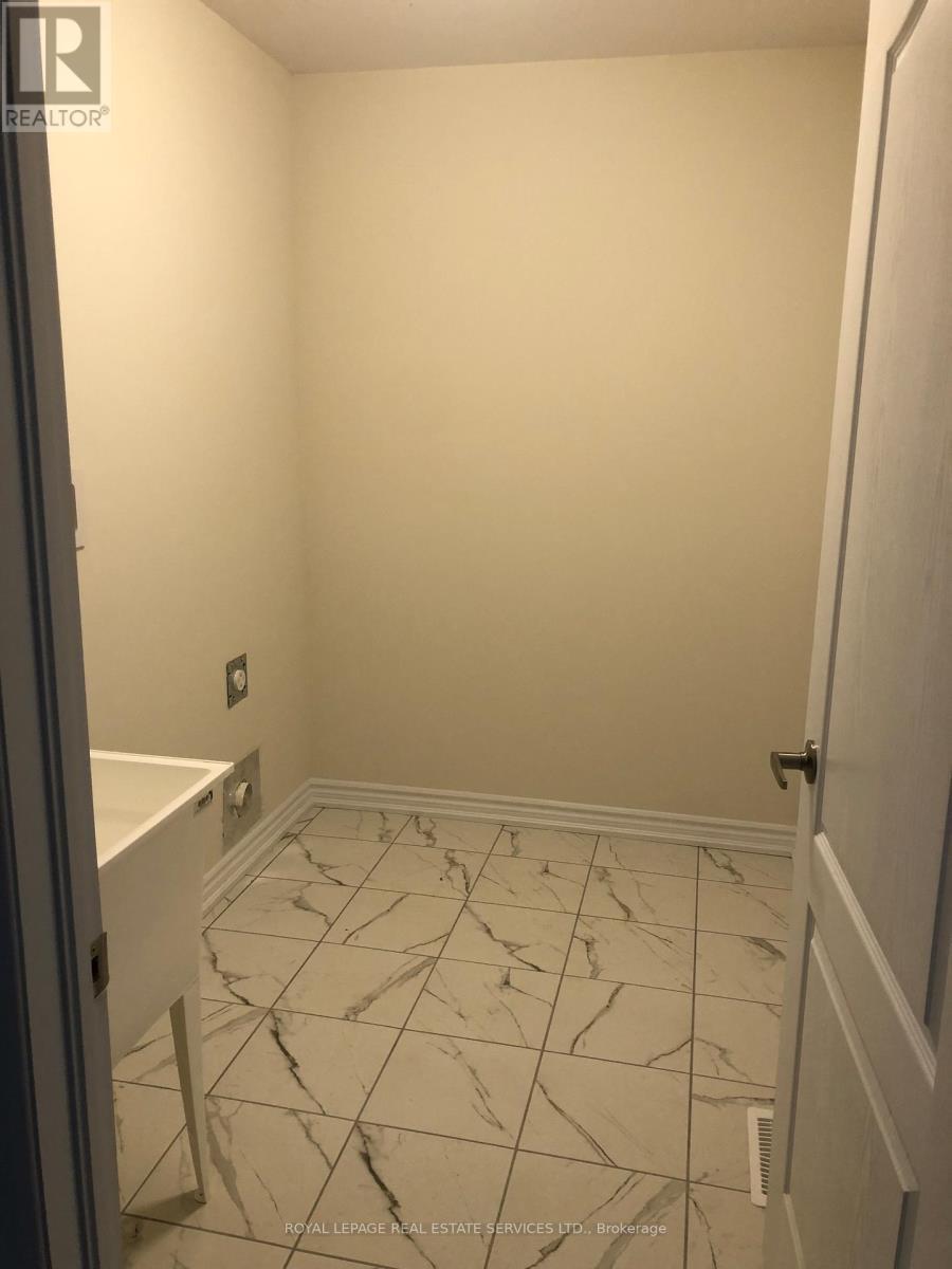 












96 EXPLORER WAY

,
Thorold,




Ontario
L2V0K3

