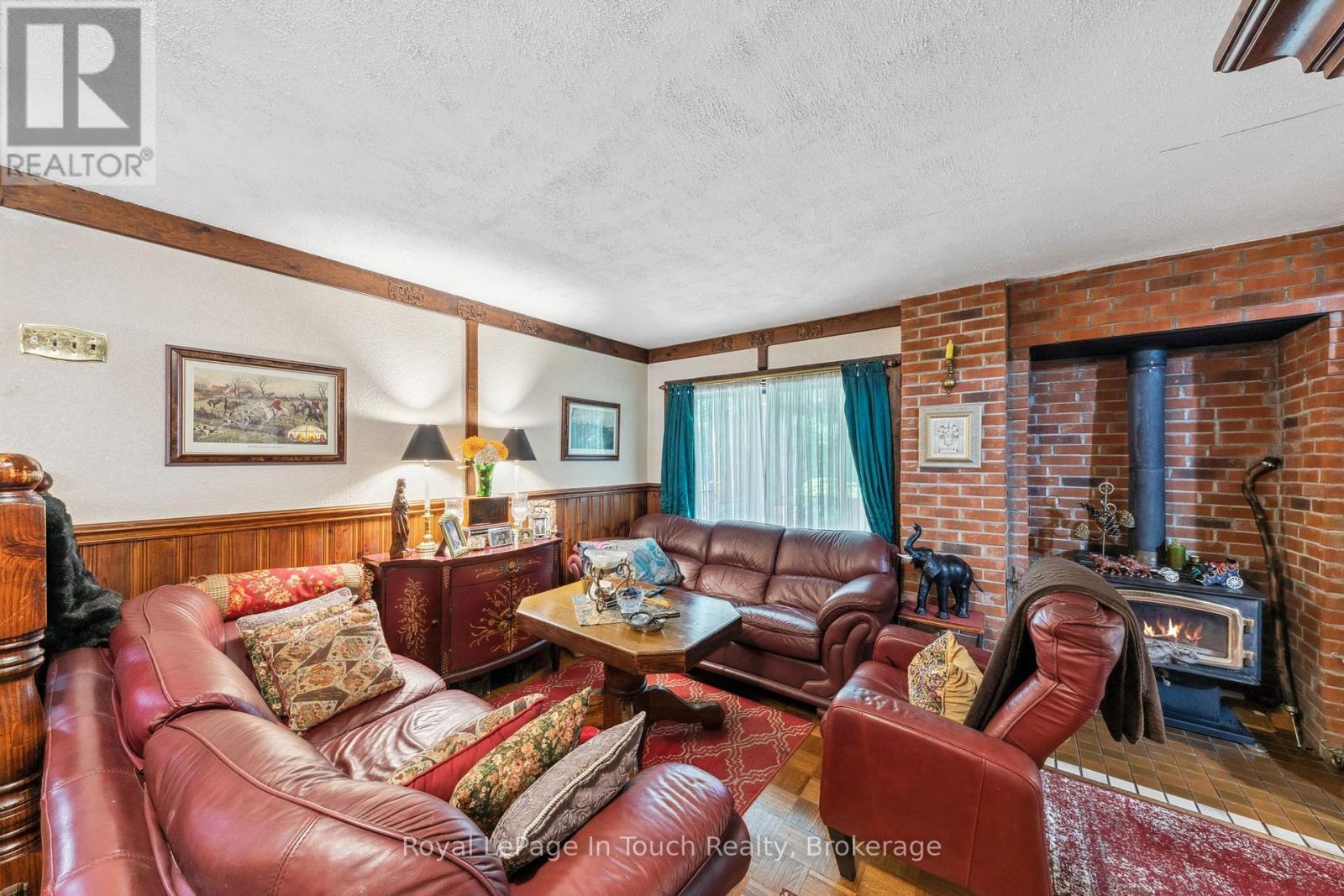 












62 TUCSON ROAD

,
Tiny,




Ontario
L9M0B6

