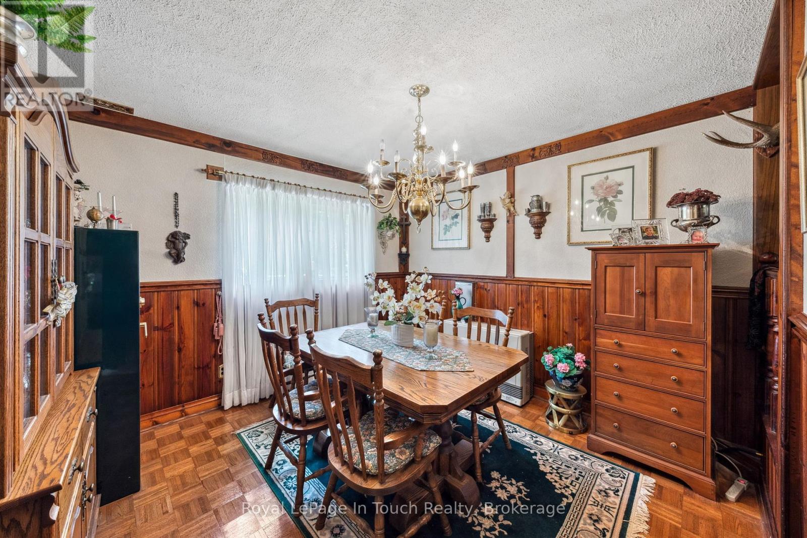 












62 TUCSON ROAD

,
Tiny,




Ontario
L9M0B6

