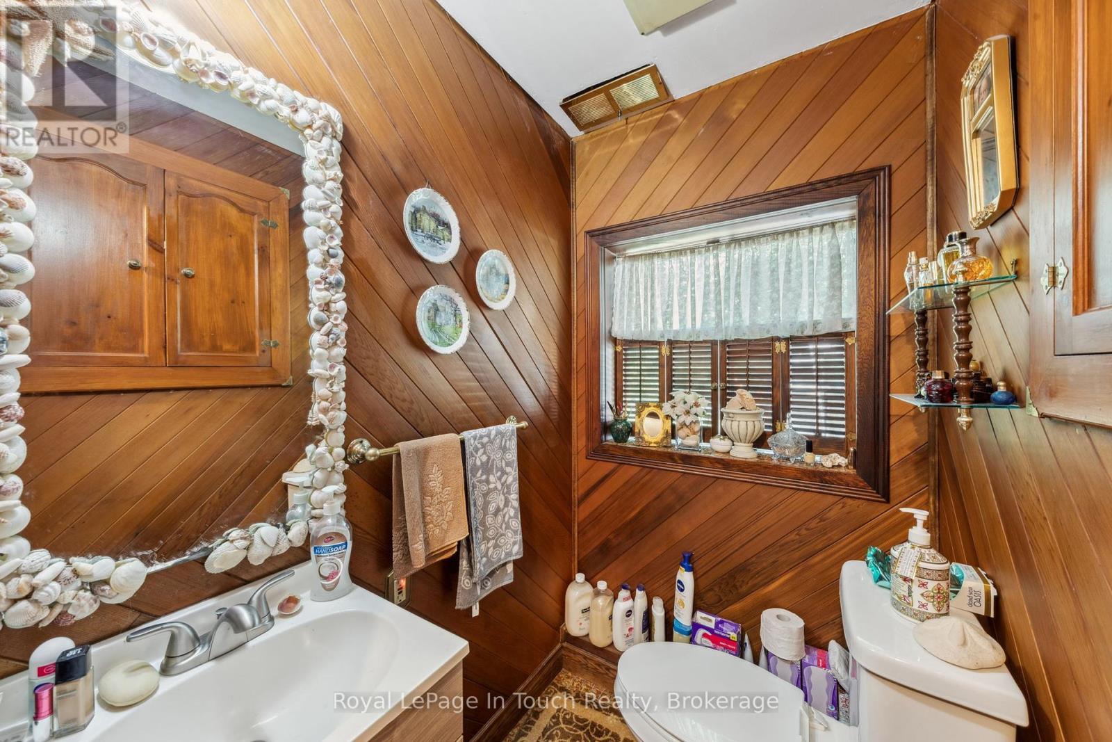 












62 TUCSON ROAD

,
Tiny,




Ontario
L9M0B6

