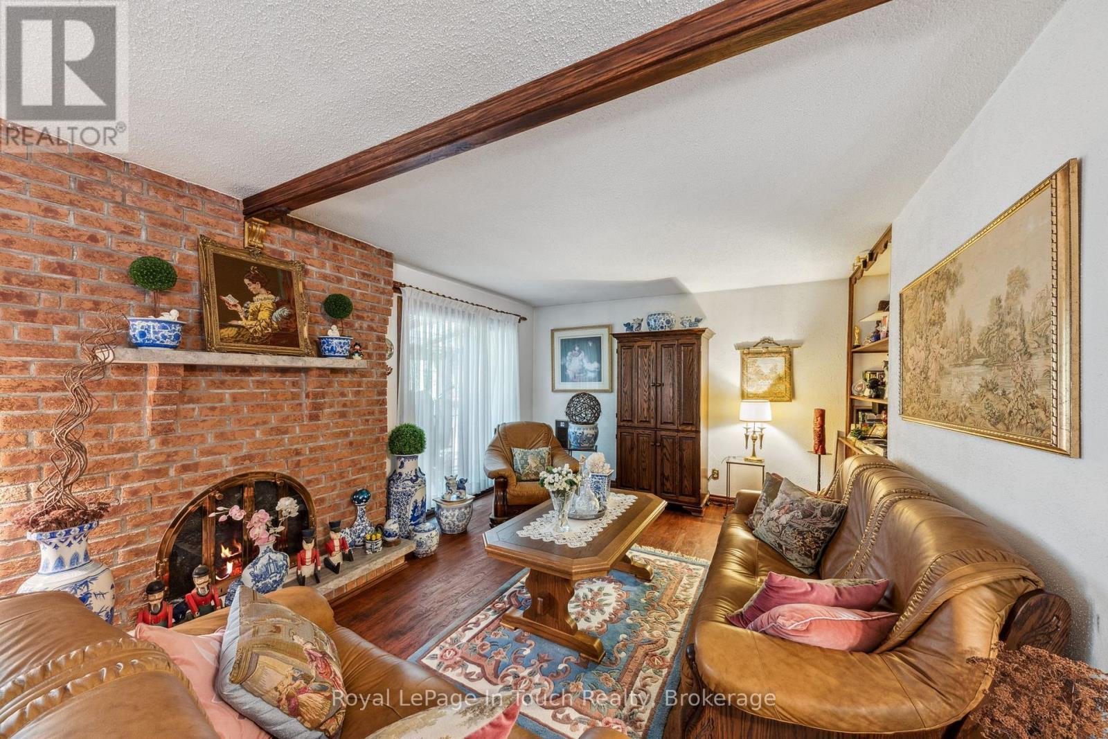 












62 TUCSON ROAD

,
Tiny,




Ontario
L9M0B6

