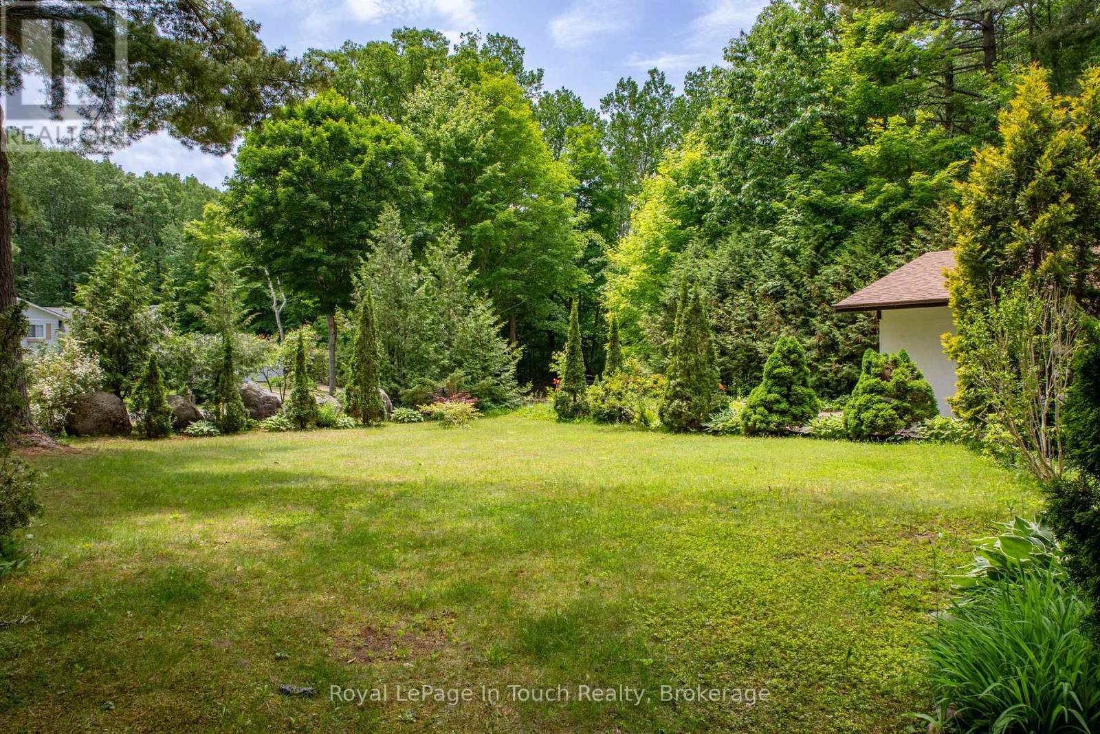 












62 TUCSON ROAD

,
Tiny,




Ontario
L9M0B6

