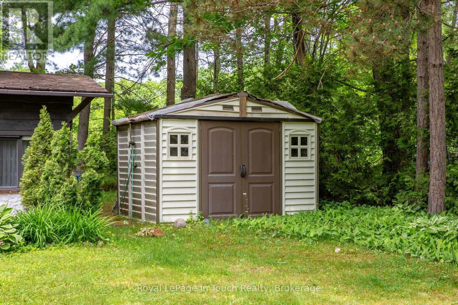 












62 TUCSON ROAD

,
Tiny,




Ontario
L9M0B6

