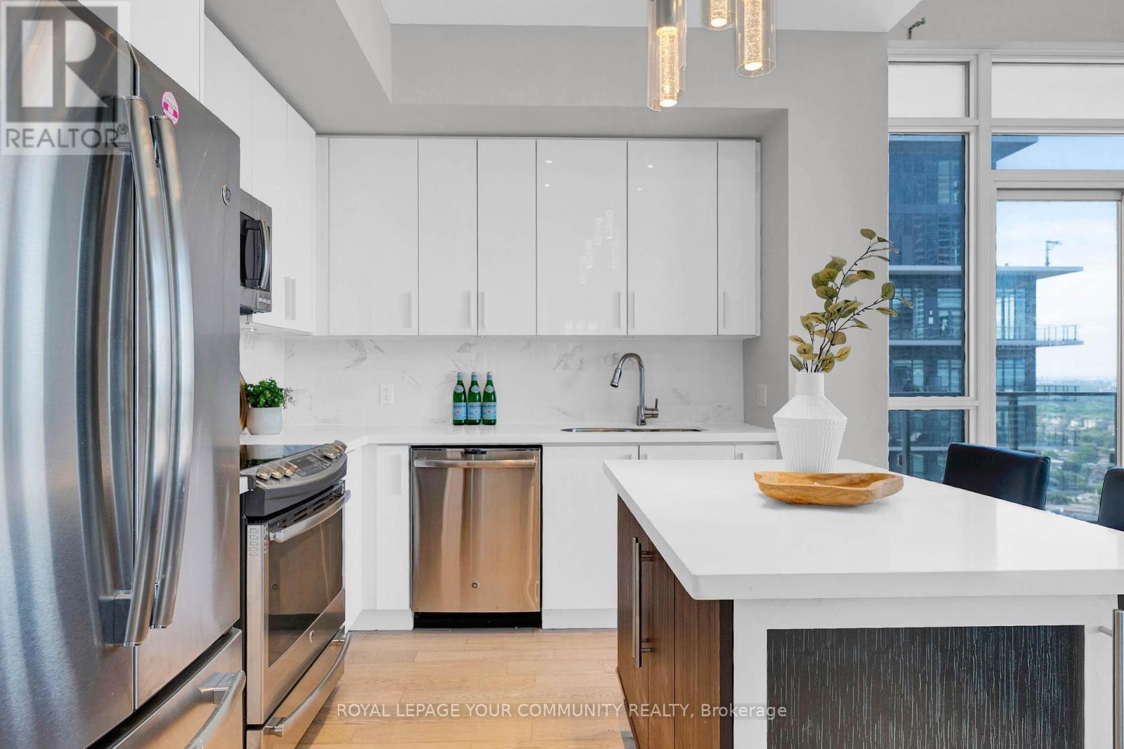 












LP04 - 2220 LAKESHORE BOULEVARD W

,
Toronto,




Ontario
M8V0C1

