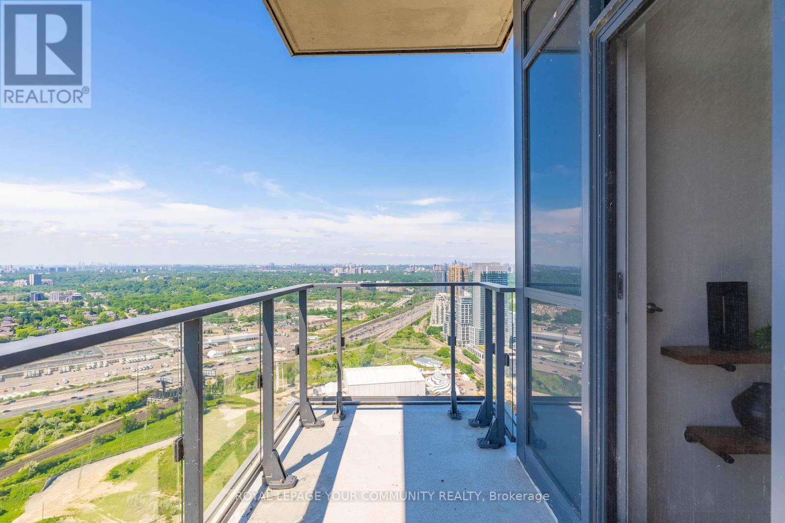 












LP04 - 2220 LAKESHORE BOULEVARD W

,
Toronto,




Ontario
M8V0C1

