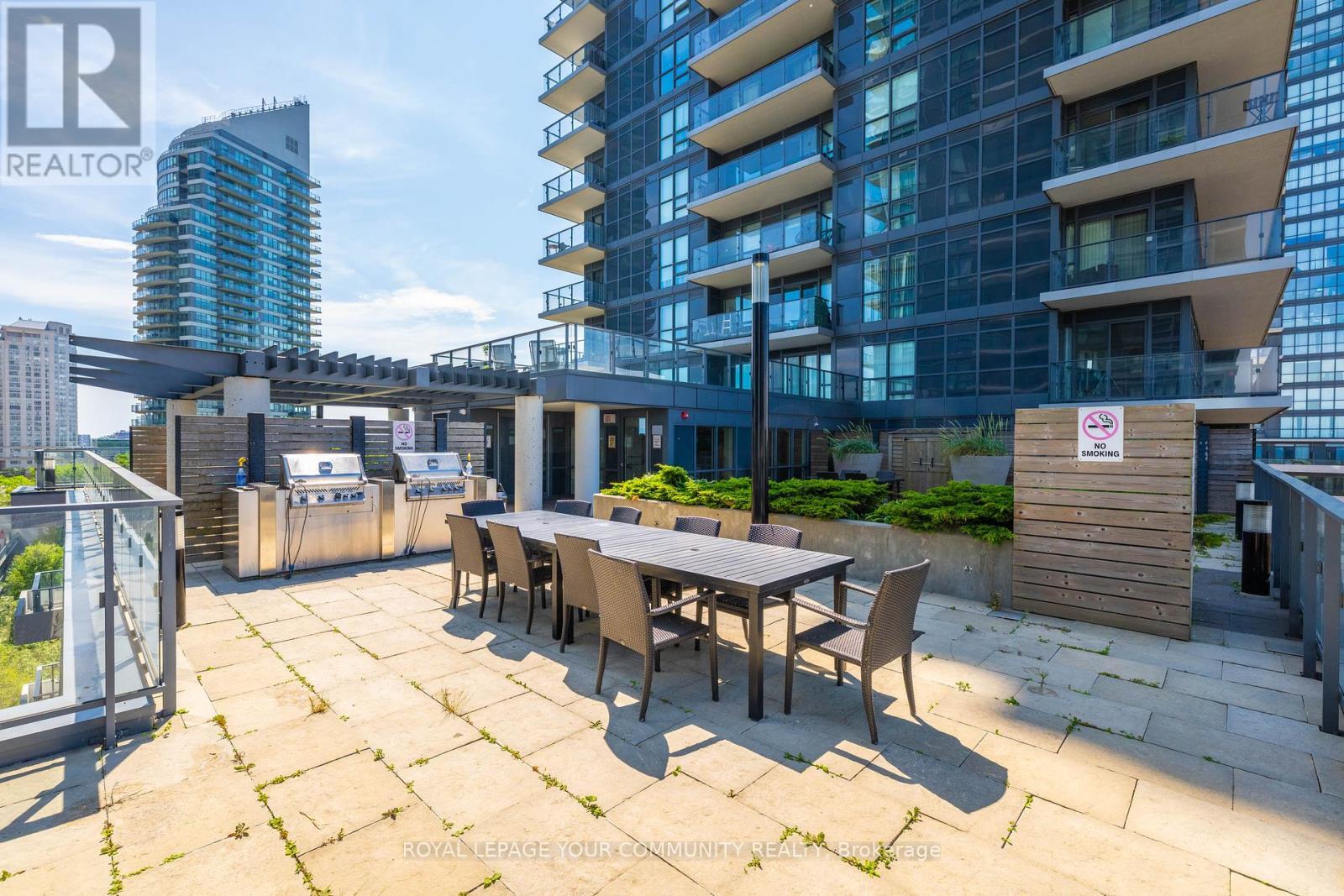 












LP04 - 2220 LAKESHORE BOULEVARD W

,
Toronto,




Ontario
M8V0C1

