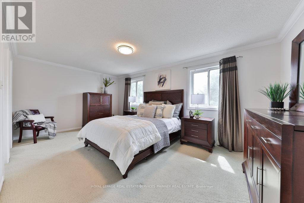 












296 EVERGREEN CRESCENT

,
Oakville,




Ontario
L6H4P5

