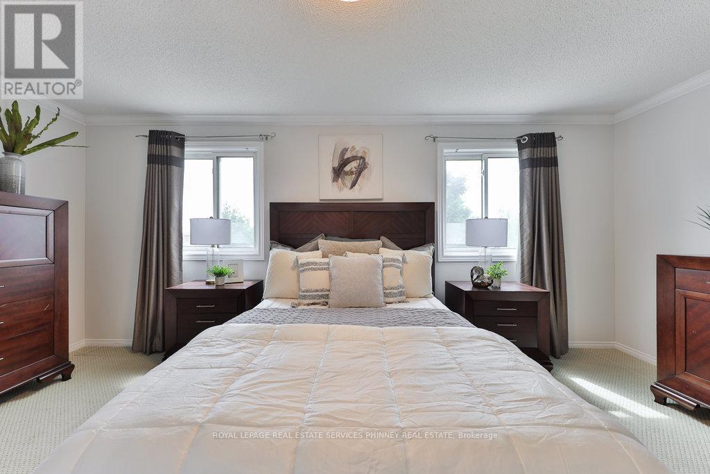 












296 EVERGREEN CRESCENT

,
Oakville,




Ontario
L6H4P5

