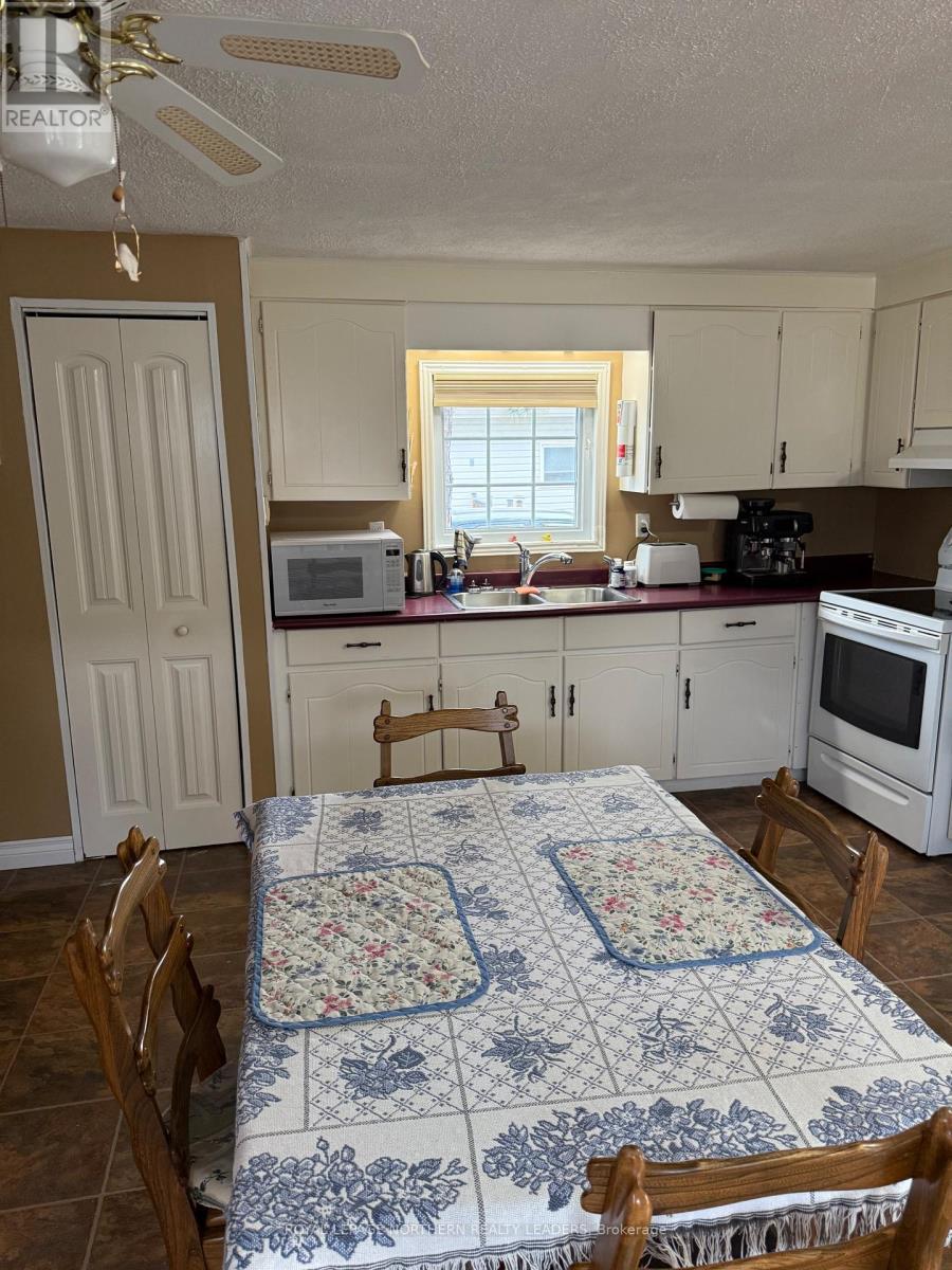 












69 GRASSLANDS ROAD W

,
Timmins (TNE - North),




Ontario
P4R8R9

