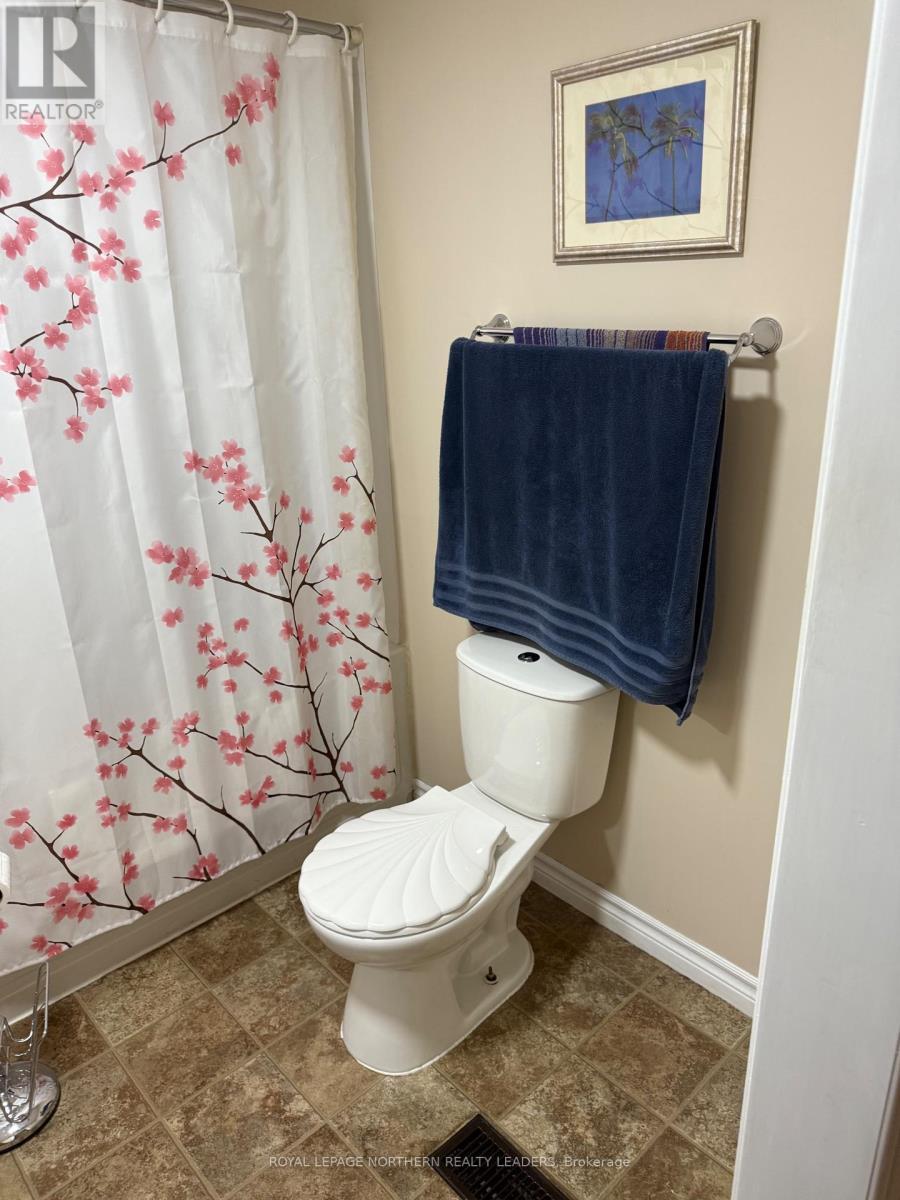 












69 GRASSLANDS ROAD W

,
Timmins (TNE - North),




Ontario
P4R8R9

