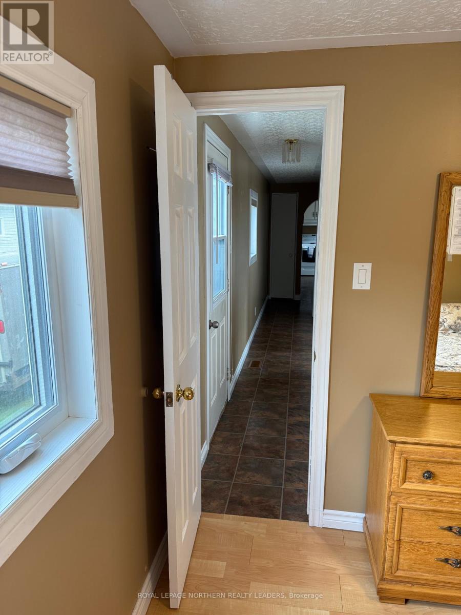 












69 GRASSLANDS ROAD W

,
Timmins (TNE - North),




Ontario
P4R8R9

