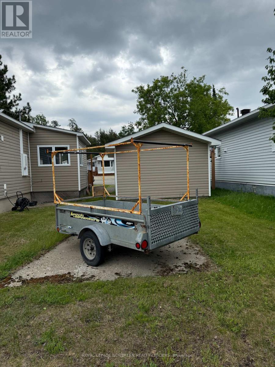












69 GRASSLANDS ROAD W

,
Timmins (TNE - North),




Ontario
P4R8R9

