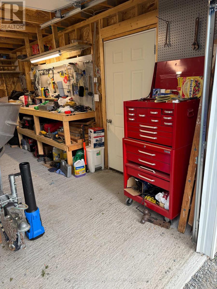 












69 GRASSLANDS ROAD W

,
Timmins (TNE - North),




Ontario
P4R8R9

