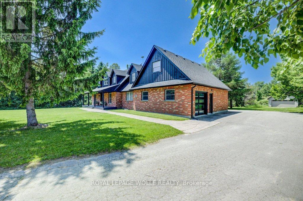 












8466 SIDEROAD 30

,
Centre Wellington,




Ontario
N0B2K0

