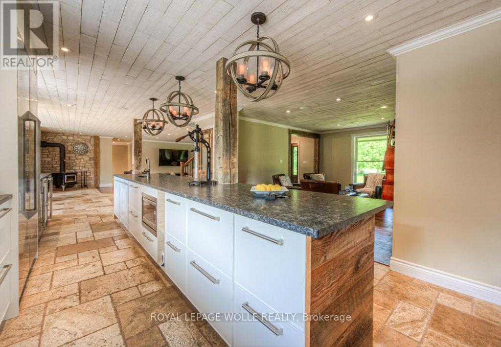 












8466 SIDEROAD 30

,
Centre Wellington,




Ontario
N0B2K0

