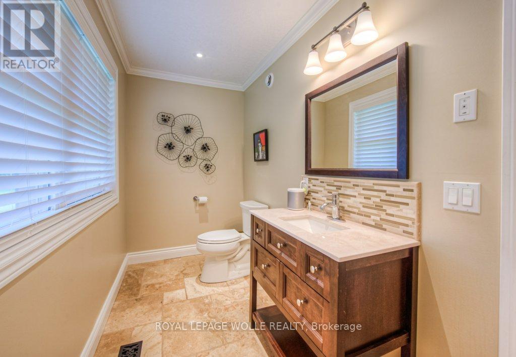 












8466 SIDEROAD 30

,
Centre Wellington,




Ontario
N0B2K0

