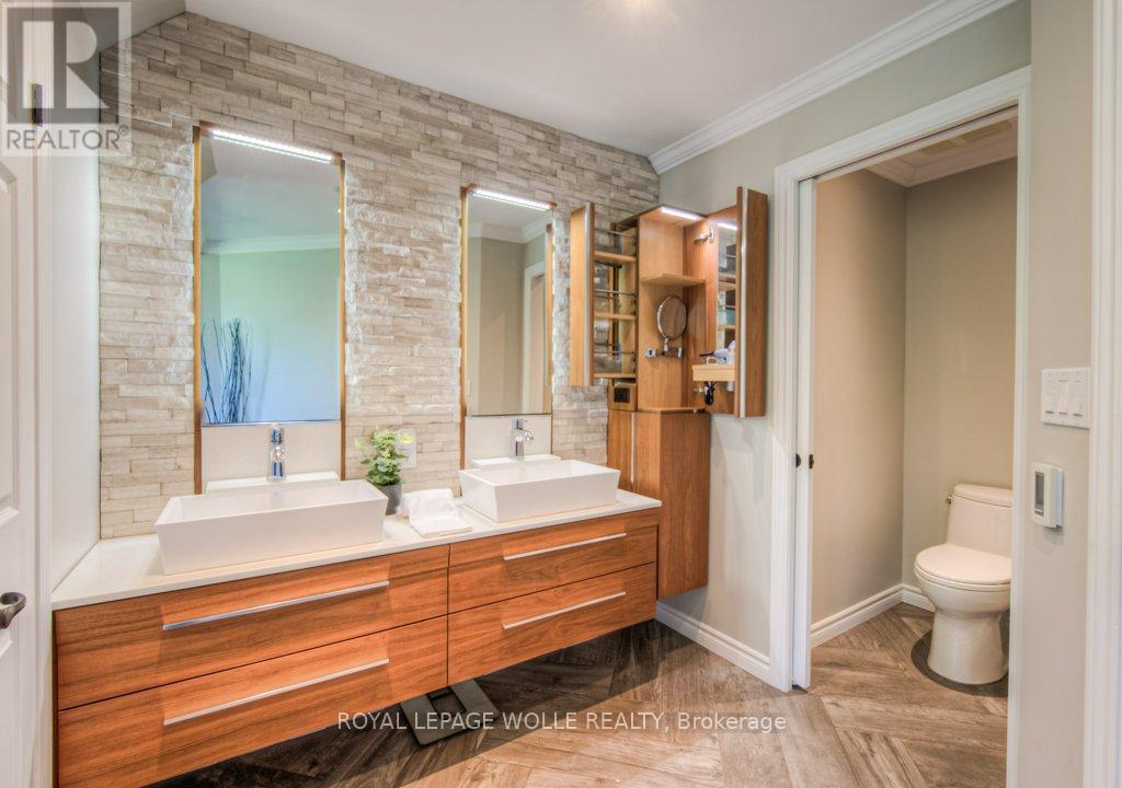 












8466 SIDEROAD 30

,
Centre Wellington,




Ontario
N0B2K0

