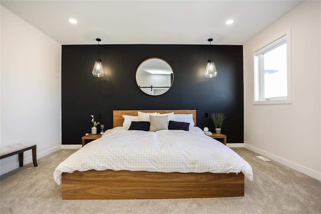 












13 Gardner Trail

,
West St Paul,




Manitoba
R2V5K1

