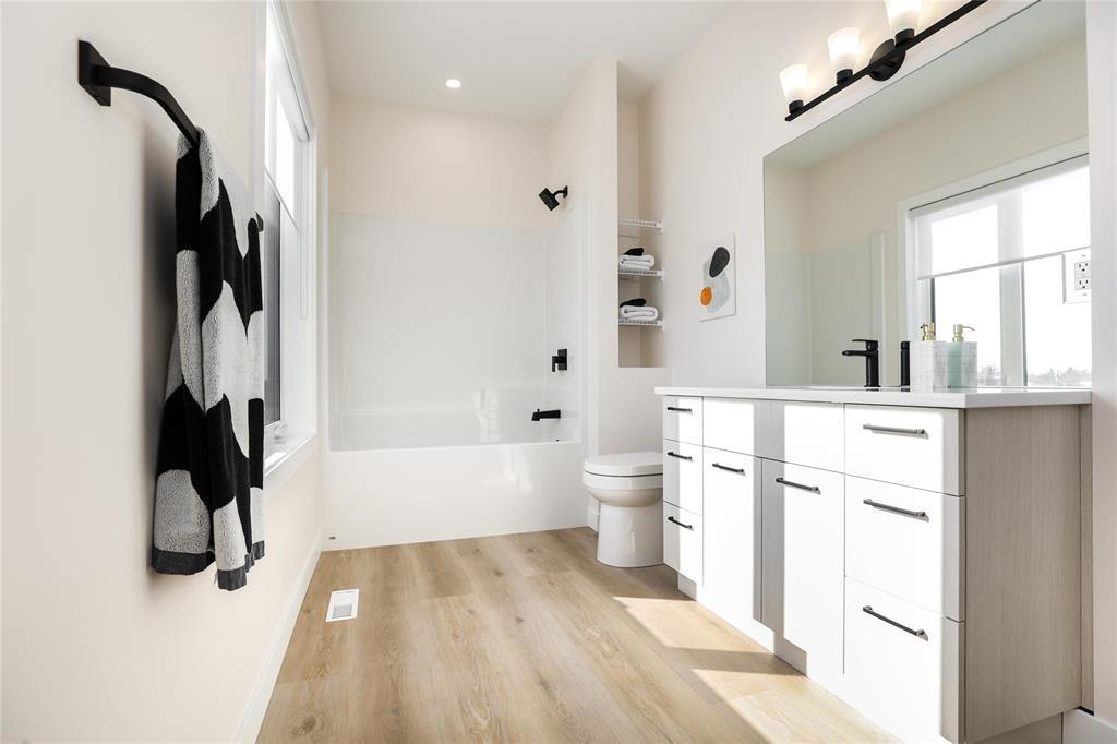 












13 Gardner Trail

,
West St Paul,




Manitoba
R2V5K1

