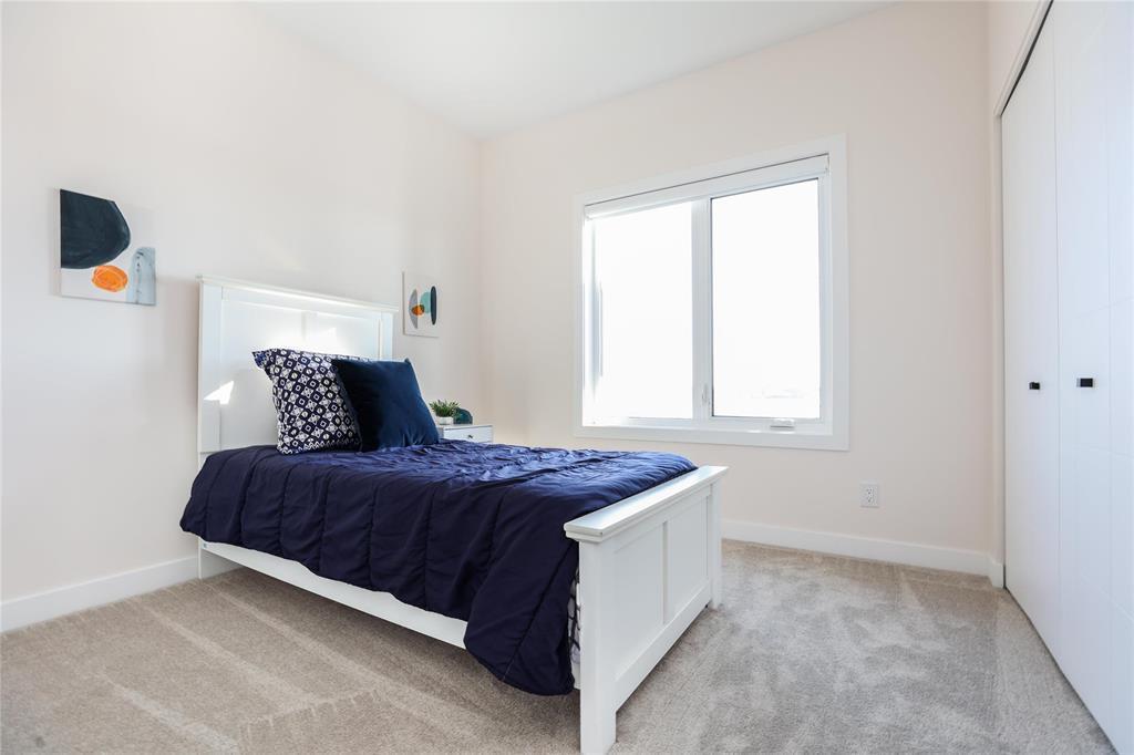 












13 Gardner Trail

,
West St Paul,




Manitoba
R2V5K1


