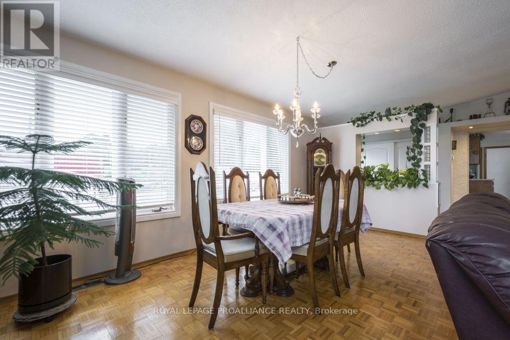 












11438 C LOYALIST PARKWAY N

,
Prince Edward County (North Marysburg Ward),




Ontario
K0K2T0

