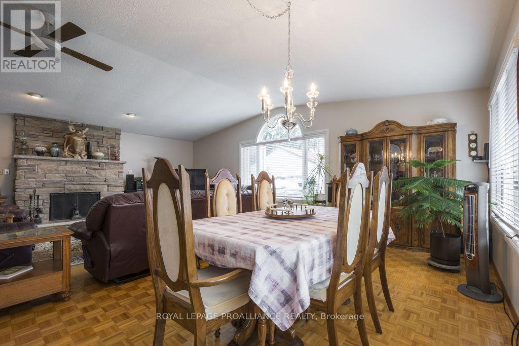 












11438 C LOYALIST PARKWAY N

,
Prince Edward County (North Marysburg Ward),




Ontario
K0K2T0

